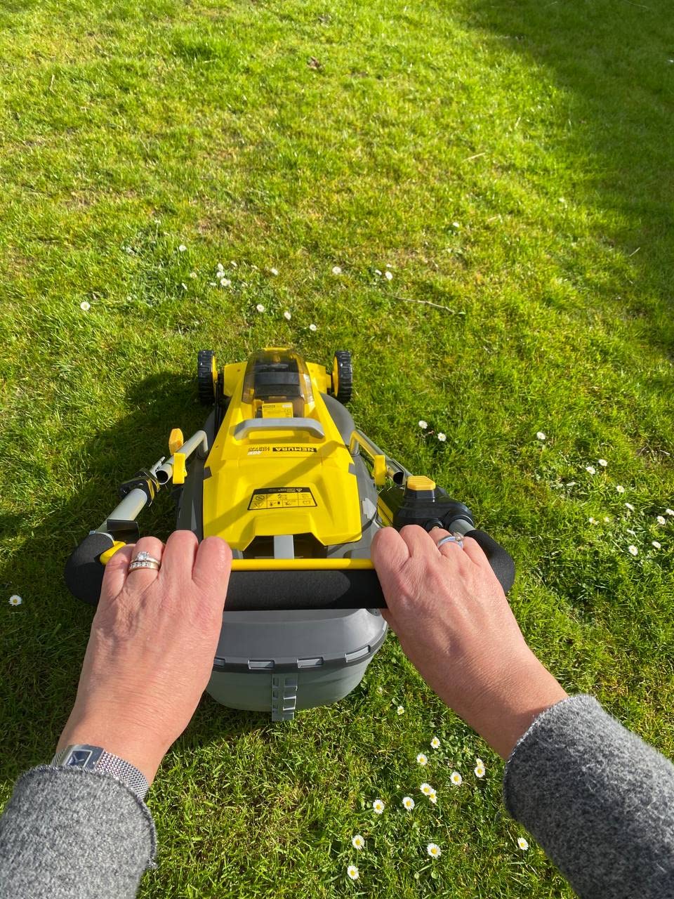 Nemura 40V Rasaerba a Batteria 37cm 2x4Ah 400mq