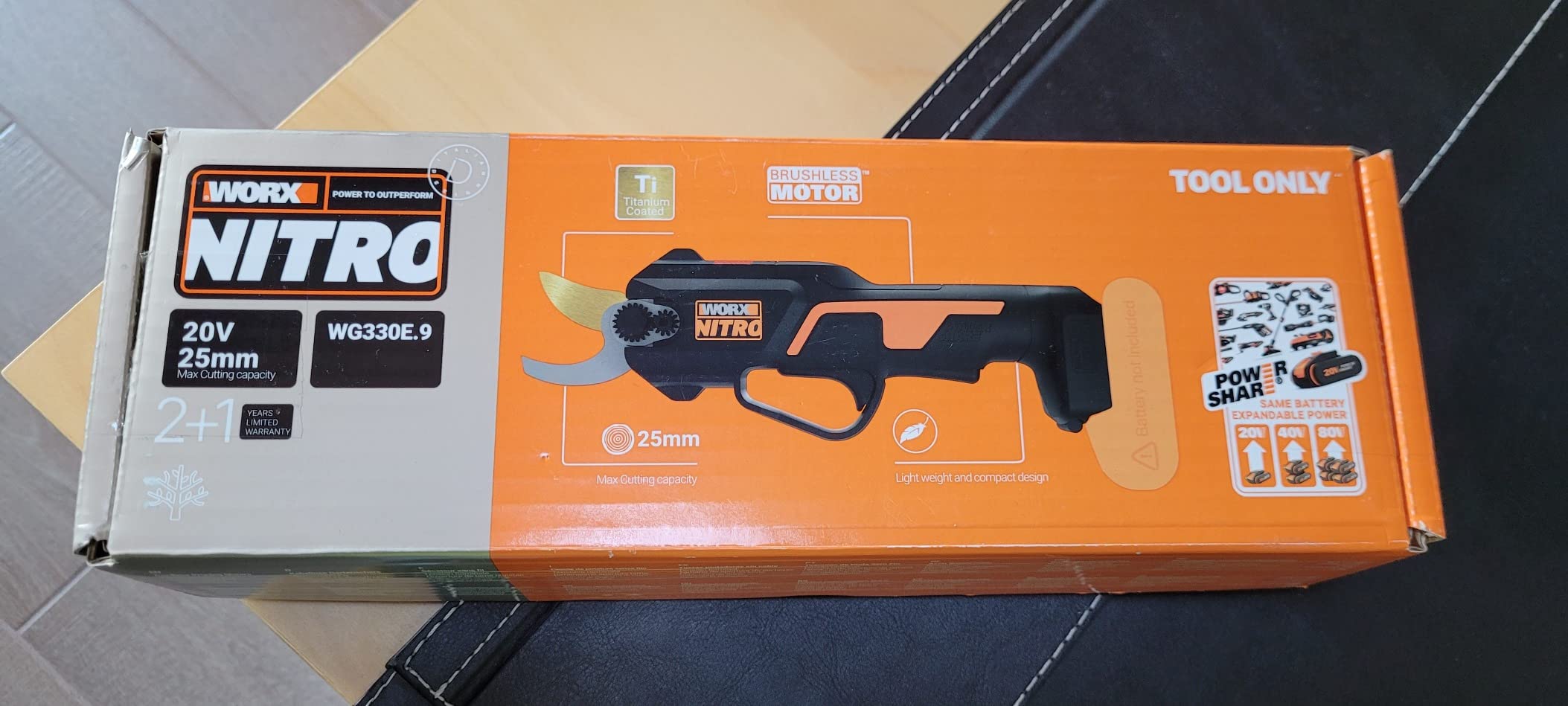 WORX WG330E.9 forbice potatura 20V solo corpo 25mm