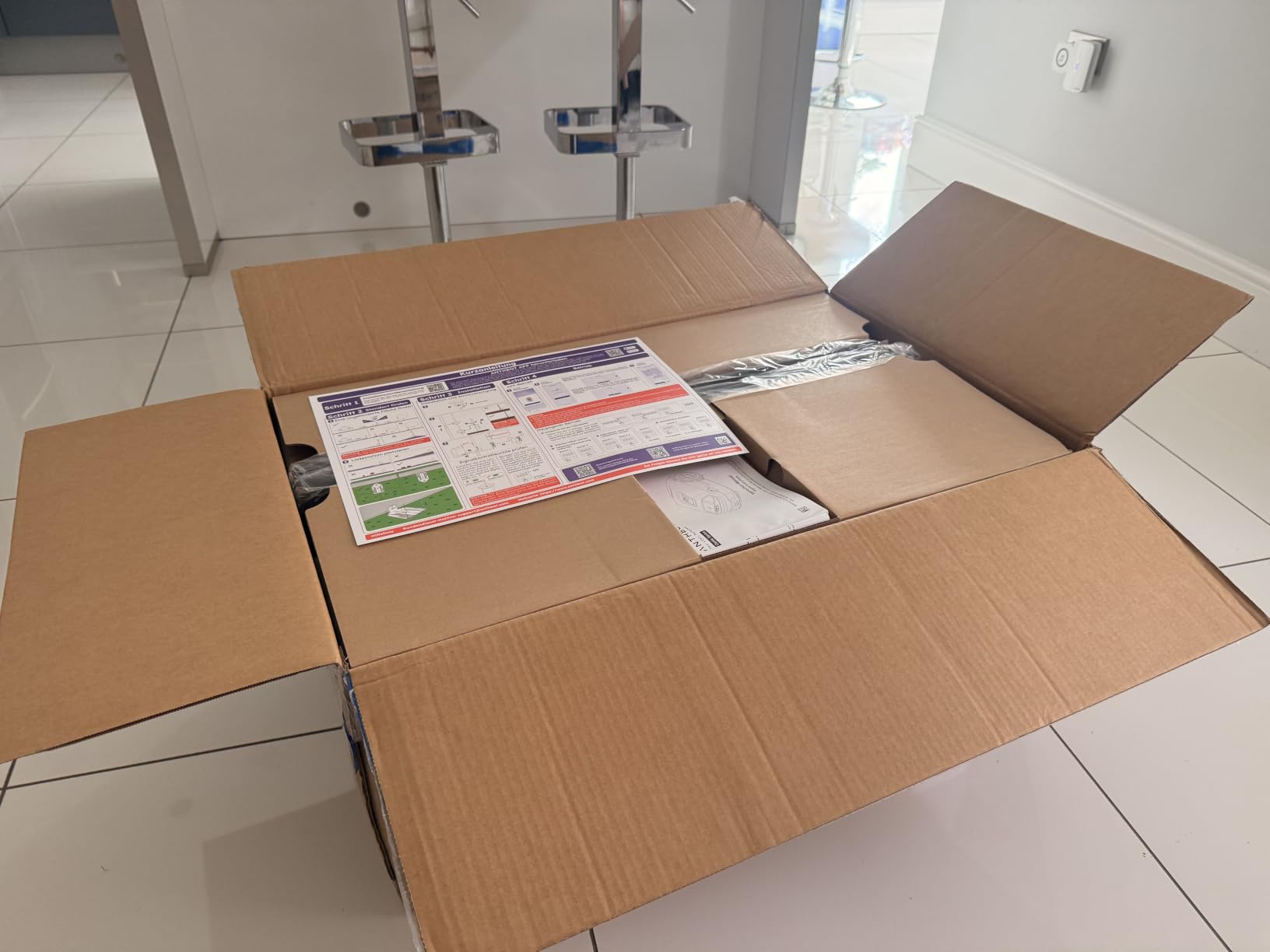 Anthbot M9 robot tagliaerba wireless 1000mq con garage