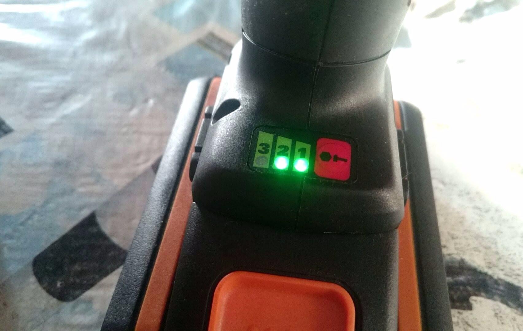 Worx WX279.9 avvitatore a impulsi 20V solo corpo brushless