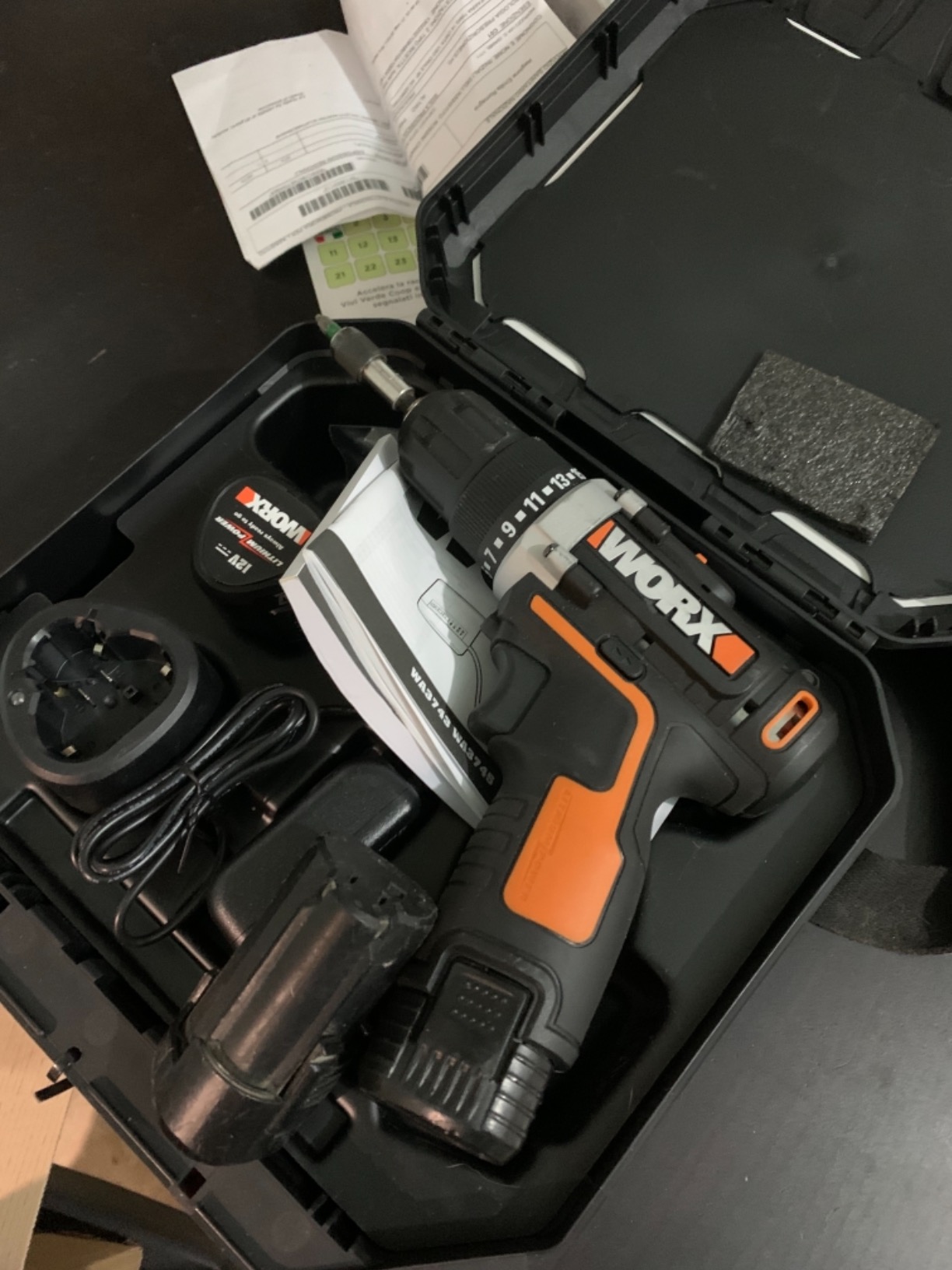 Worx WX128.3 trapano avvitatore 12V con 2 batterie