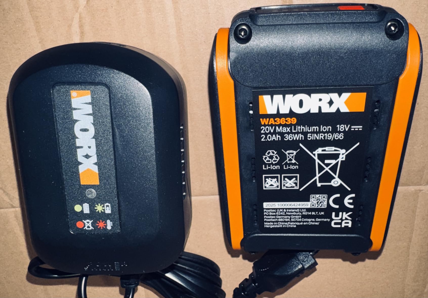 Worx WG326E Mini Motosega 20V 12cm con Batteria 2.0Ah