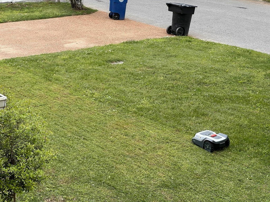 RoboUP TM01 T1200Pro robot rasaerba 1500 mq senza filo