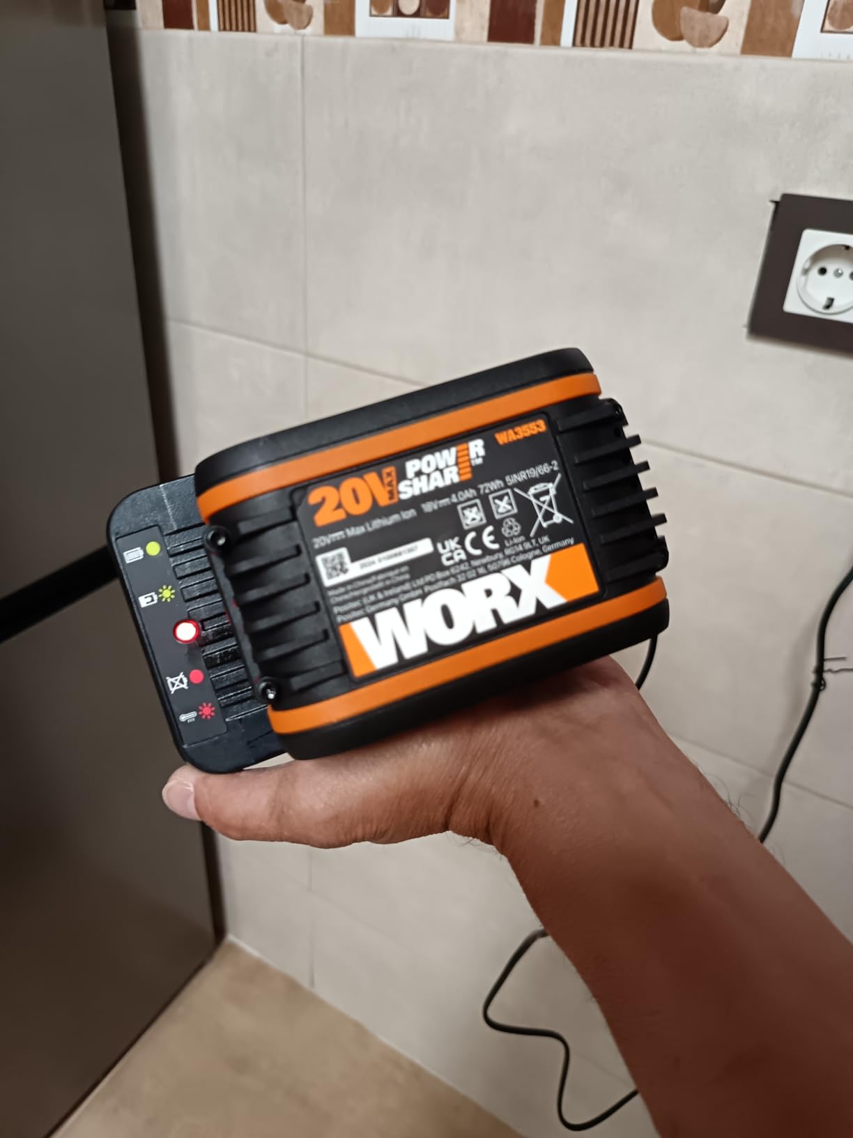 Worx WX813 Smerigliatrice Angolare 115mm 20V 4.0Ah Brushless