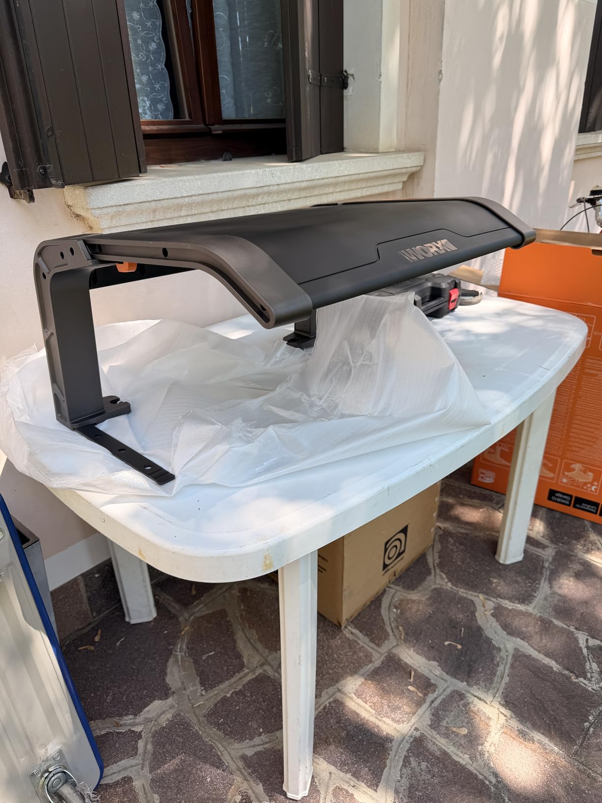 WORX WA0810 Garage Robot Rasaerba Landroid Tettuccio