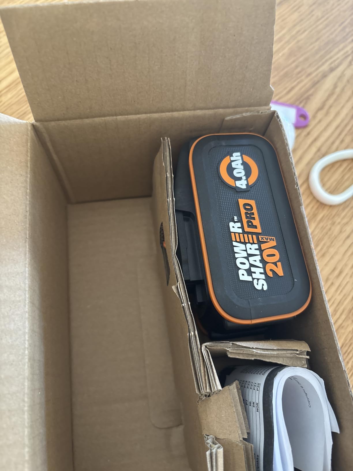 Worx PowerShare WA3604 kit batteria 4.0Ah + caricabatterie 20V