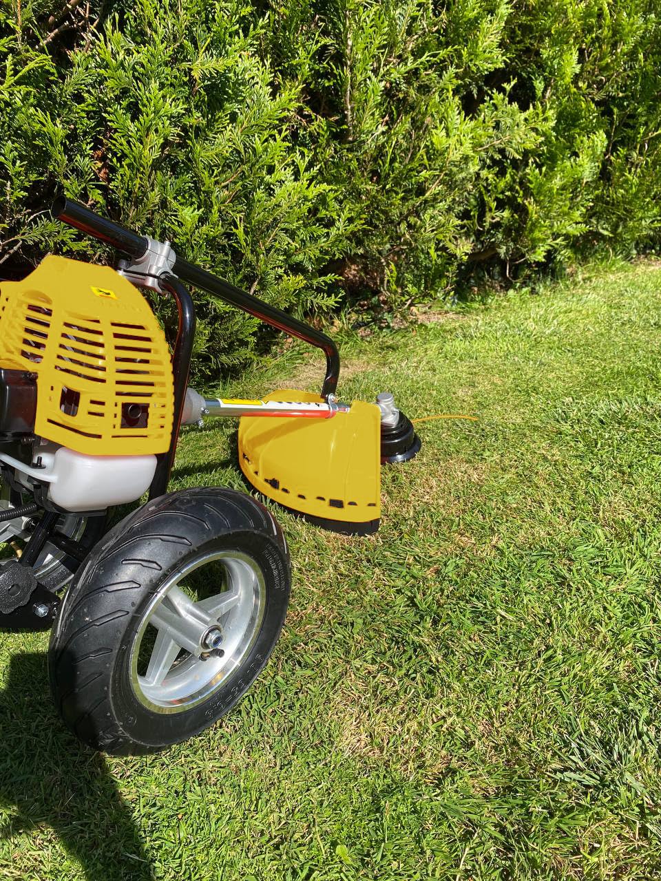 Nemura Decespugliatore Scoppio 52cc con Ruote Bobina Disco