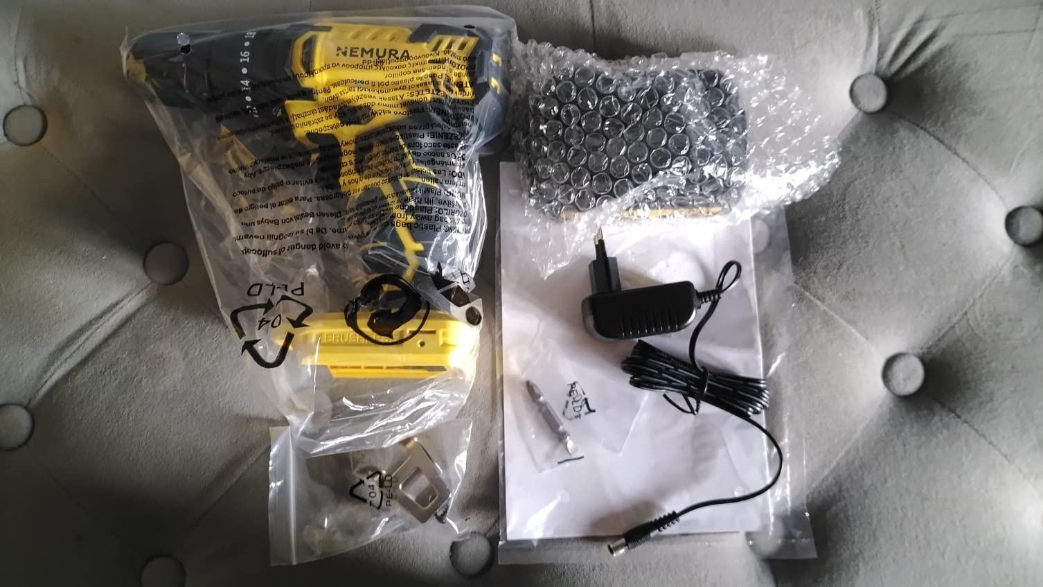 Nemura trapano batteria 20V con valigetta 54 accessori