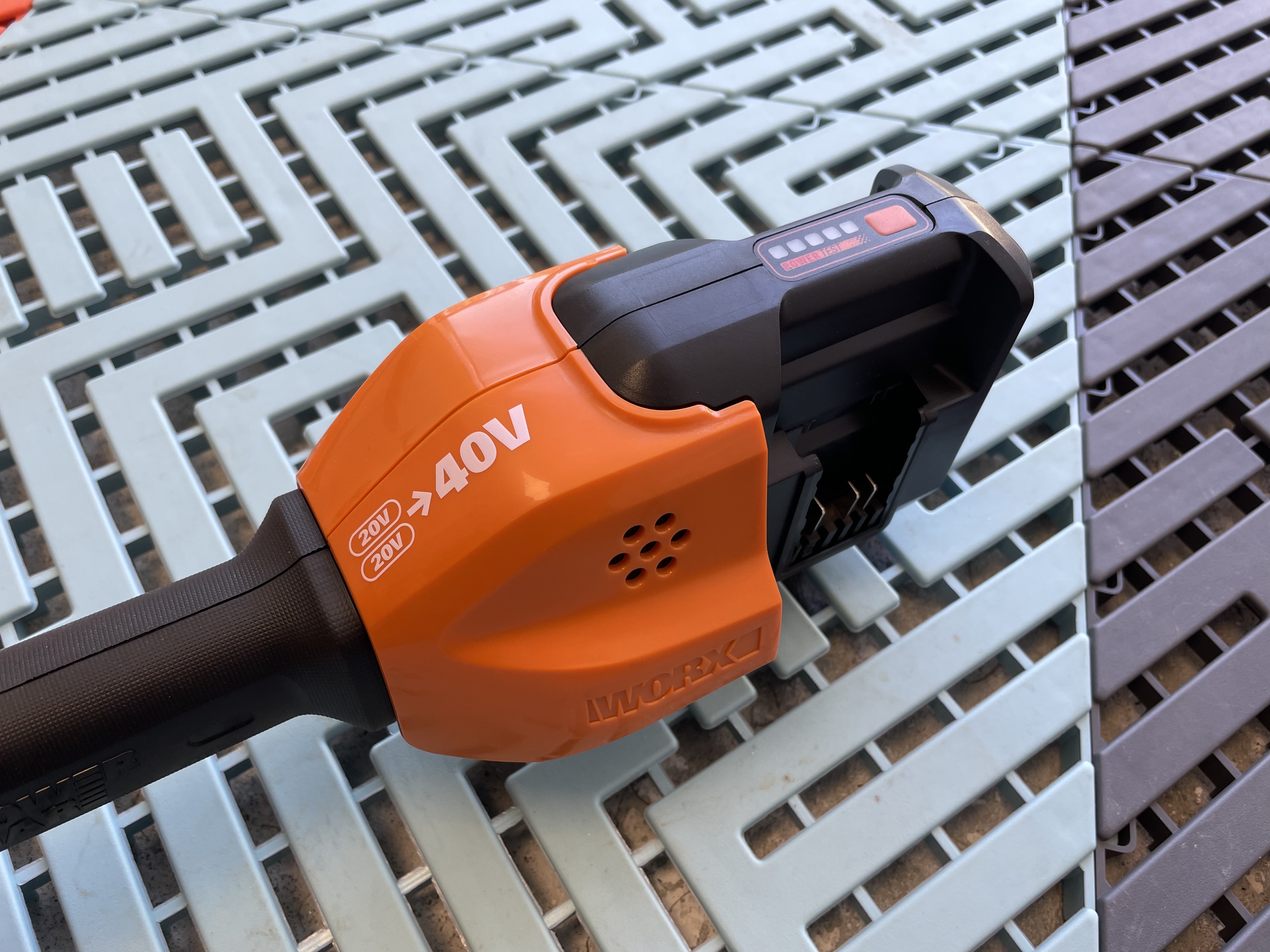 Worx WG184E.9 decespugliatore 40V 33cm solo corpo