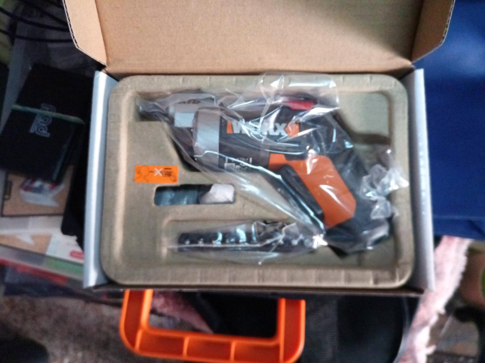 Worx WX252 avvitatore a batteria 4V con luce LED