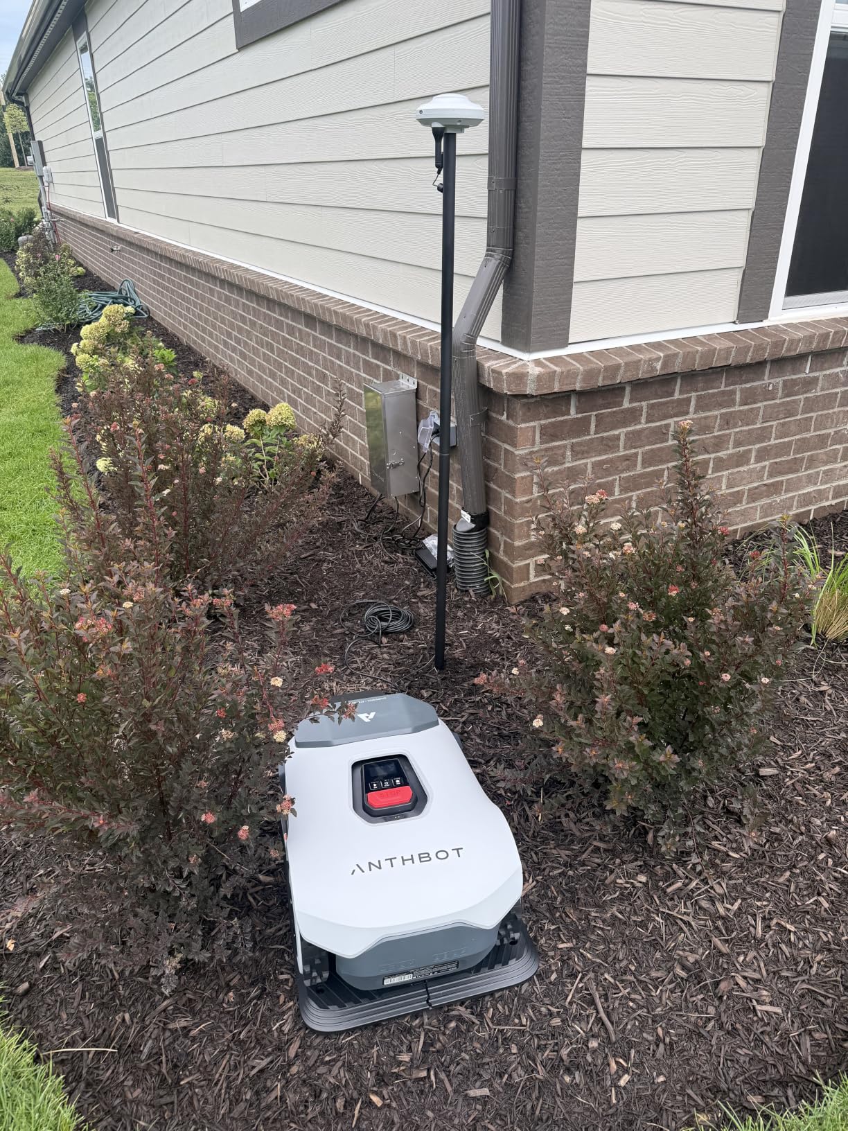 Anthbot Genio robot tosaerba 3600mq senza filo RTK